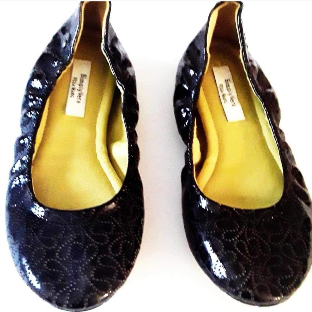 Simply Vera Vera wang ballet flats